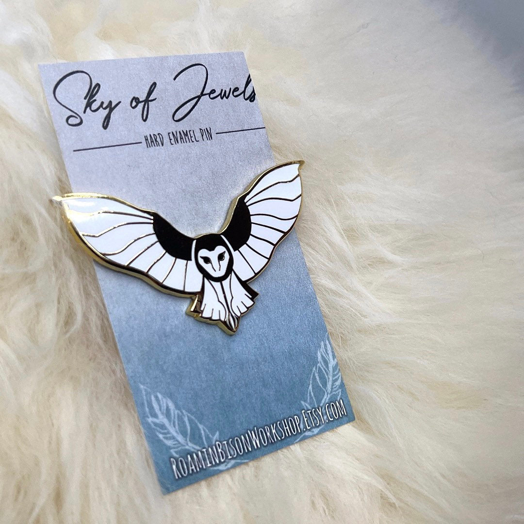 Barn Owl Hard Enamel Pin | Owl Pin | Bird Brooch
